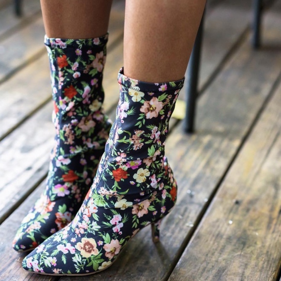 mia floral booties